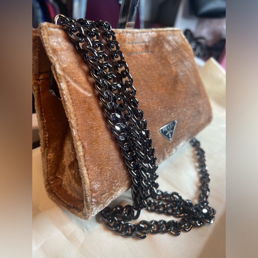 Authentic Prada - Picture 13 of 15